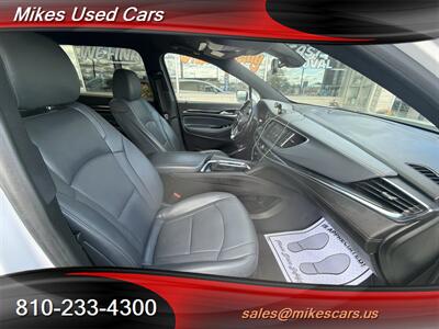 2023 Buick Enclave Essence - Photo 8 - Flint, MI 48503