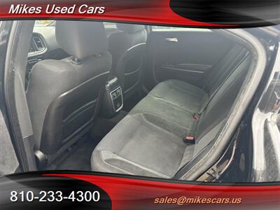 2016 Dodge Charger SXT - Photo 16 - Flint, MI 48503