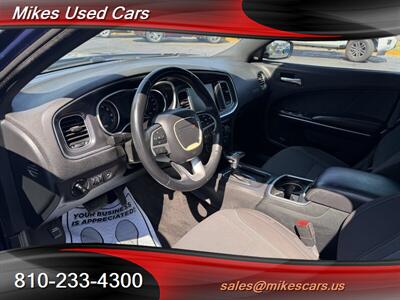 2015 Dodge Charger SXT   - Photo 10 - Flint, MI 48503