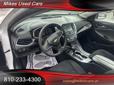 2018 Chevrolet Malibu LT   - Photo 11 - Flint, MI 48503