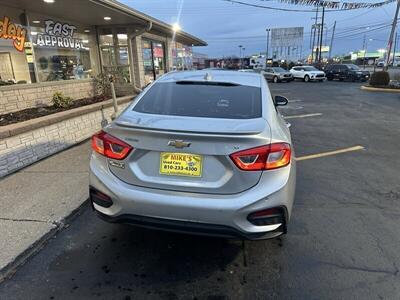 2017 Chevrolet Cruze LT Auto   - Photo 34 - Flint, MI 48503