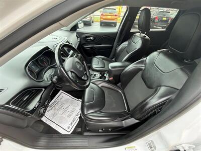 2019 Jeep Cherokee Latitude Plus - Photo 9 - Flint, MI 48503