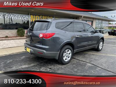 2012 Chevrolet Traverse LS   - Photo 11 - Flint, MI 48503