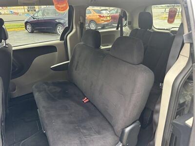 2016 Dodge Grand Caravan SXT - Photo 32 - Flint, MI 48503