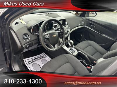 2016 Chevrolet Cruze Limited 1LT Auto   - Photo 8 - Flint, MI 48503