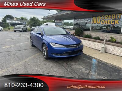 2015 Chrysler 200 S   - Photo 1 - Flint, MI 48503