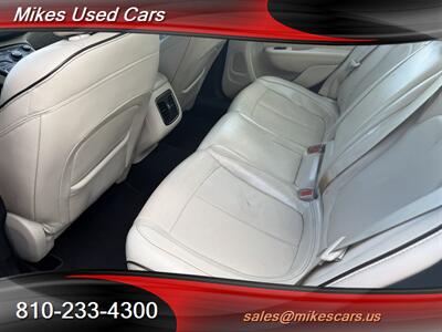 2015 Chrysler 200 C - Photo 8 - Flint, MI 48503