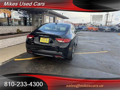 2015 Chrysler 200 C - Photo 5 - Flint, MI 48503