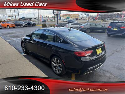 2015 Chrysler 200 C - Photo 7 - Flint, MI 48503