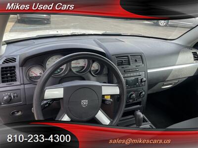 2008 Dodge Charger   - Photo 10 - Flint, MI 48503