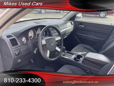 2008 Dodge Charger   - Photo 11 - Flint, MI 48503