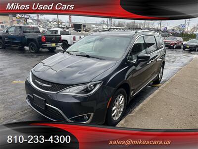 2020 Chrysler Pacifica Touring L   - Photo 4 - Flint, MI 48503