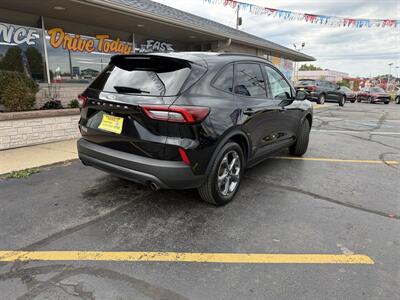2025 Ford Escape ST-Line   - Photo 5 - Flint, MI 48503