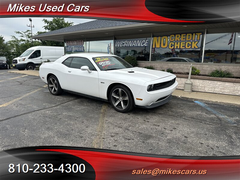 2014 Dodge Challenger SXT - Photo 1 - Flint, MI 48503