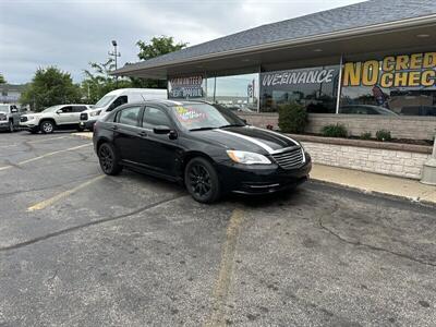 2013 Chrysler 200 Touring   - Photo 32 - Flint, MI 48503