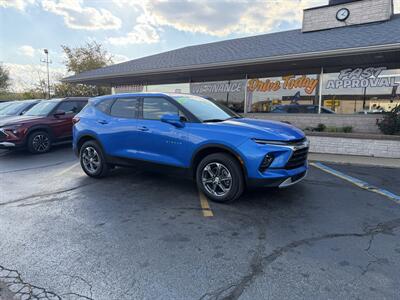 2025 Chevrolet Blazer LT   - Photo 2 - Flint, MI 48503