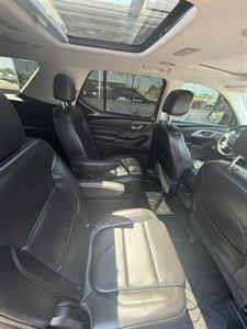 2020 Chevrolet Traverse RS - Photo 12 - Flint, MI 48503