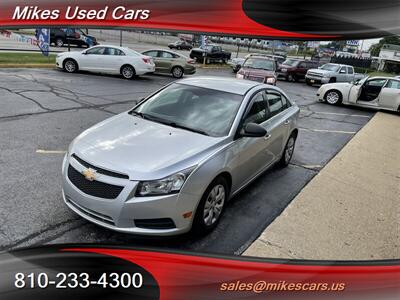 2012 Chevrolet Cruze LS - Photo 13 - Flint, MI 48503