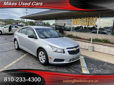 2012 Chevrolet Cruze LS - Photo 7 - Flint, MI 48503