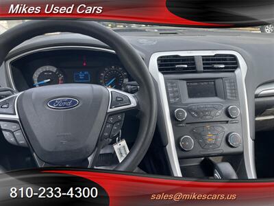 2013 Ford Fusion S   - Photo 15 - Flint, MI 48503