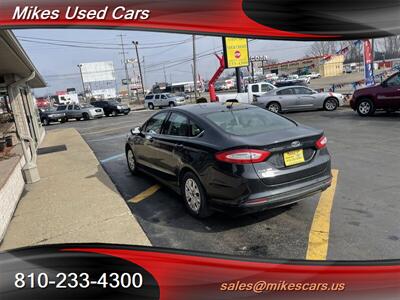 2013 Ford Fusion S   - Photo 12 - Flint, MI 48503