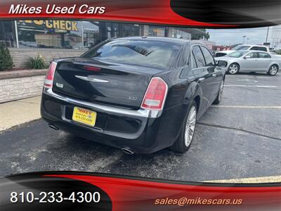 2011 Chrysler 300 Series Limited   - Photo 25 - Flint, MI 48503