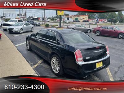 2011 Chrysler 300 Series Limited   - Photo 54 - Flint, MI 48503
