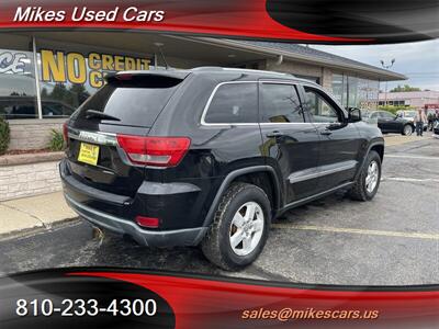 2011 Jeep Grand Cherokee Laredo   - Photo 18 - Flint, MI 48503