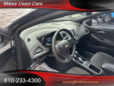 2018 Chevrolet Cruze LT Auto   - Photo 28 - Flint, MI 48503