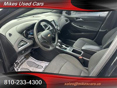 2018 Chevrolet Cruze LT Auto - Photo 11 - Flint, MI 48503