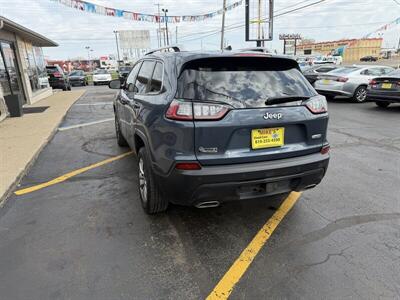 2019 Jeep Cherokee Latitude Plus   - Photo 7 - Flint, MI 48503