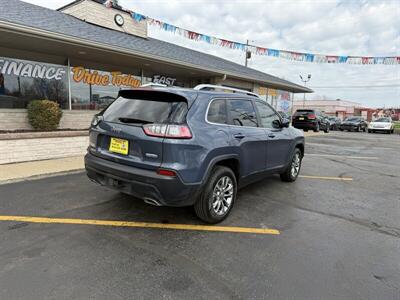 2019 Jeep Cherokee Latitude Plus   - Photo 6 - Flint, MI 48503