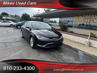 2015 Chrysler 200 Limited   - Photo 2 - Flint, MI 48503