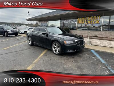 2012 Chrysler 300 Series S V6   - Photo 1 - Flint, MI 48503