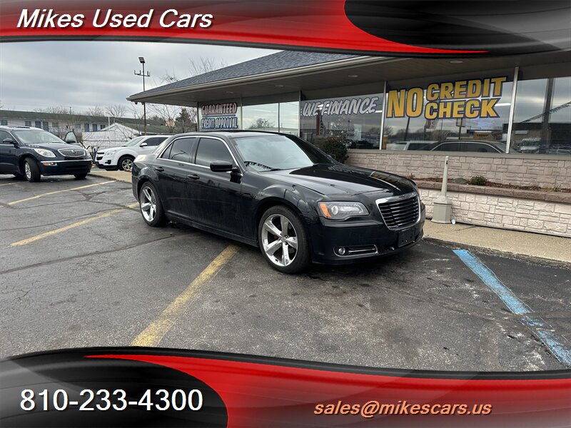 2012 Chrysler 300 Series S V6   - Photo 1 - Flint, MI 48503
