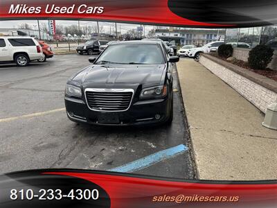 2012 Chrysler 300 Series S V6   - Photo 4 - Flint, MI 48503