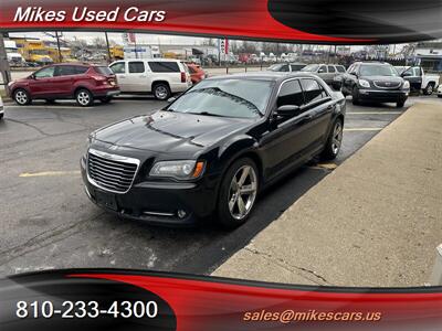 2012 Chrysler 300 Series S V6   - Photo 3 - Flint, MI 48503