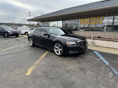 2012 Chrysler 300 Series S V6 - Photo 2 - Flint, MI 48503