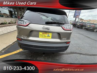 2021 Jeep Cherokee Latitude Lux   - Photo 8 - Flint, MI 48503