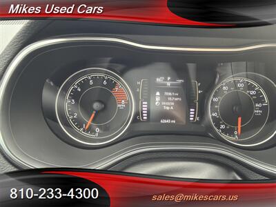 2021 Jeep Cherokee Latitude Lux   - Photo 12 - Flint, MI 48503