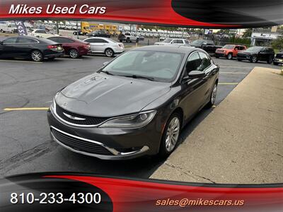 2015 Chrysler 200 Limited - Photo 4 - Flint, MI 48503