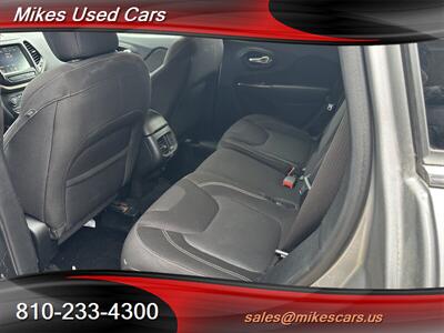 2015 Jeep Cherokee Latitude   - Photo 9 - Flint, MI 48503