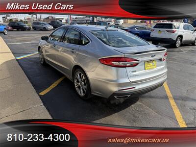 2020 Ford Fusion Titanium   - Photo 8 - Flint, MI 48503