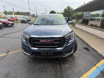 2024 GMC Terrain SLE   - Photo 4 - Flint, MI 48503