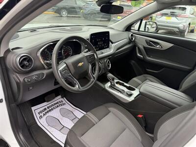 2025 Chevrolet Blazer LT   - Photo 13 - Flint, MI 48503