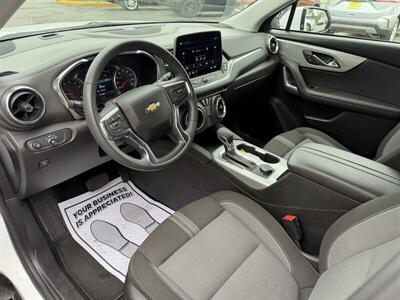 2025 Chevrolet Blazer LT   - Photo 12 - Flint, MI 48503