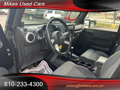 2009 Jeep Wrangler Sahara   - Photo 10 - Flint, MI 48503