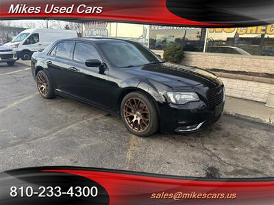 2015 Chrysler 300 Series S   - Photo 1 - Flint, MI 48503