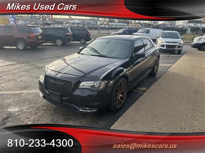 2015 Chrysler 300 Series S   - Photo 2 - Flint, MI 48503