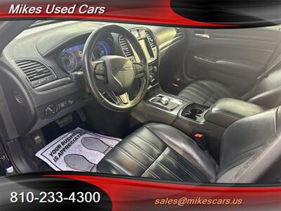 2015 Chrysler 300 Series S - Photo 38 - Flint, MI 48503